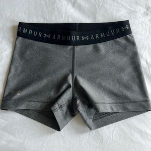 under armour gray compression shorts